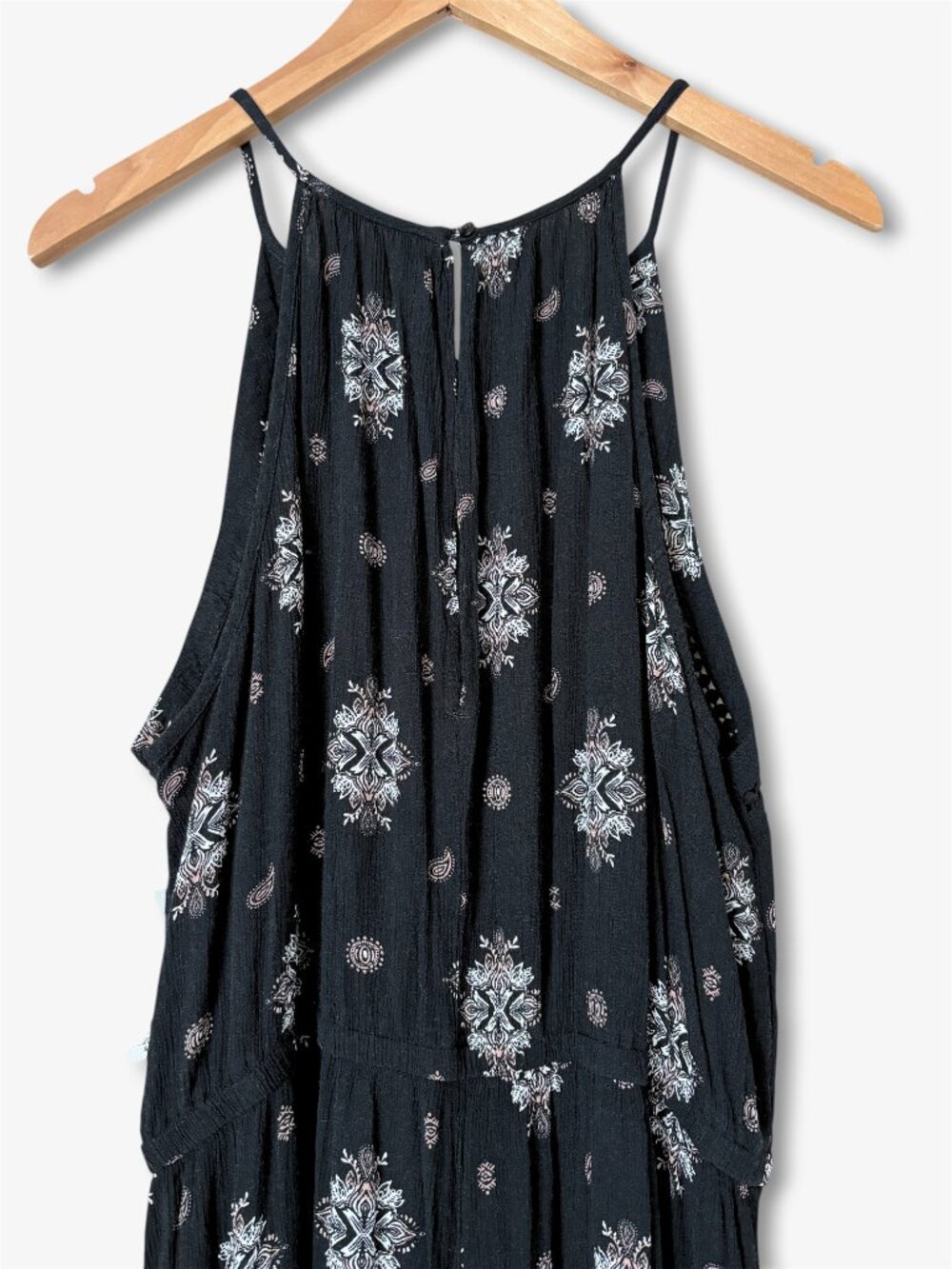 NWT SO Kohls Black White Boho Medallion Halter Wide Leg Jumpsuit Womens Size XXL - Picture 12 of 15